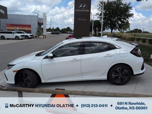 Used 2017 Honda Civic EX-L image 10