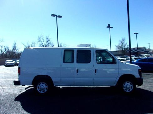 Used 2008 Ford E-150 and Econoline 150 E-150 Commercial image 4