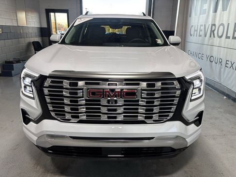 New 2026 GMC Terrain Denali w/ LPO, Floor Liner Package image 34