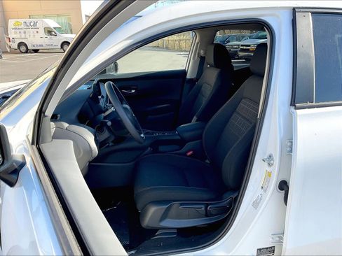 New 2026 Honda HR-V LX image 11