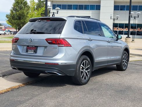 Used 2021 Volkswagen Tiguan SE AWD/4WD image 4
