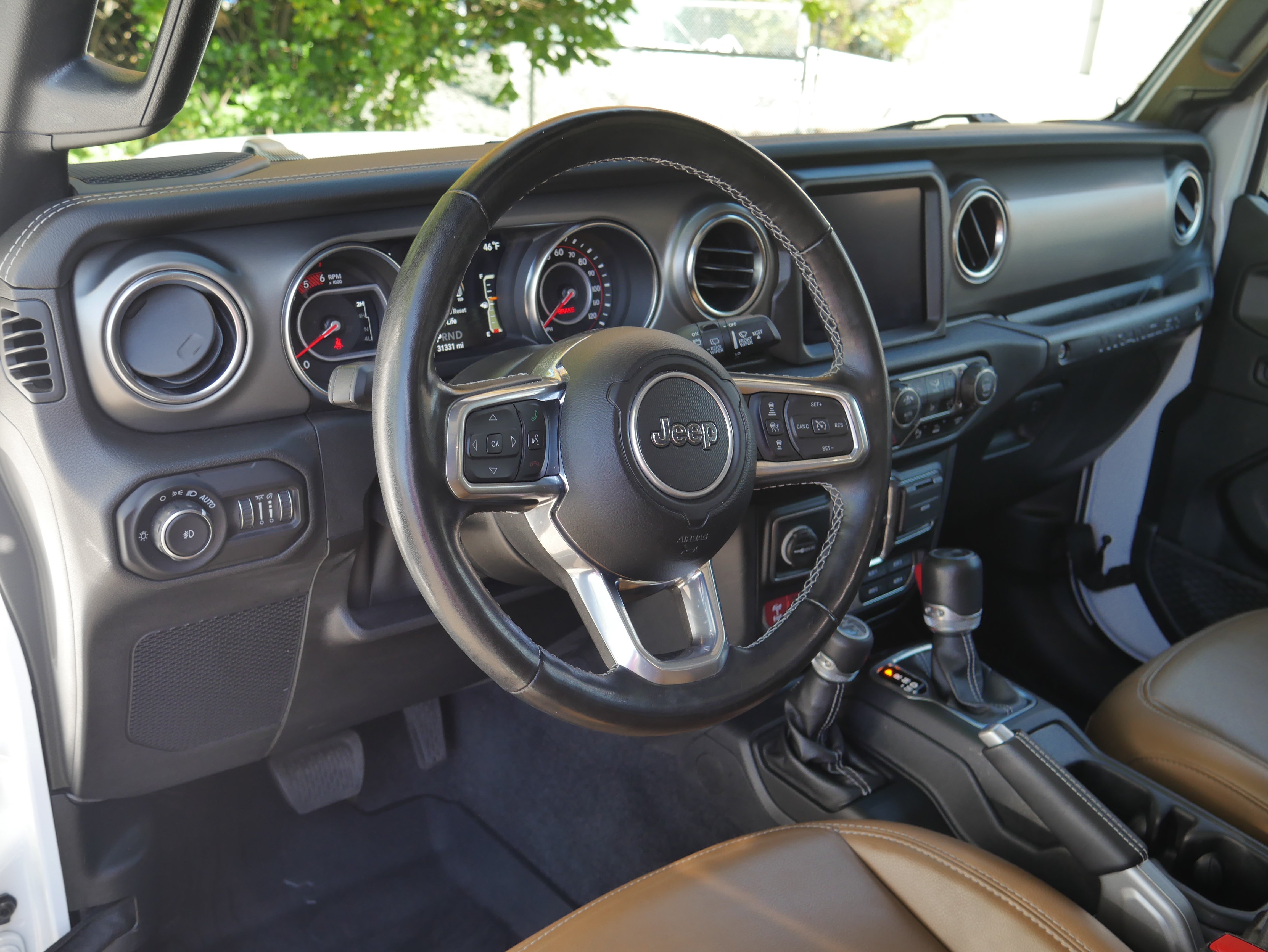 Used 2021 Jeep Wrangler Unlimited Rubicon AWD/4WD image 4