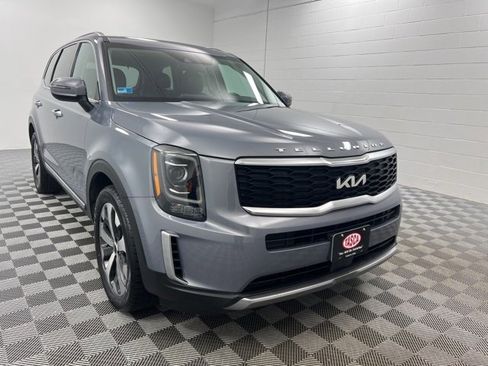 Used 2022 Kia Telluride S image 1