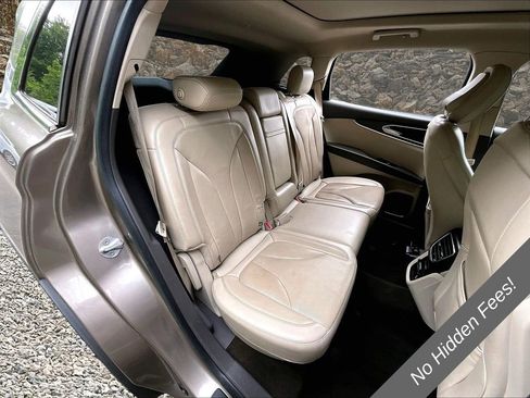 Used 2020 Lincoln Nautilus Reserve AWD/4WD image 24
