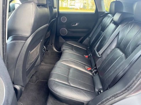 Used 2017 Land Rover Range Rover Evoque SE image 25