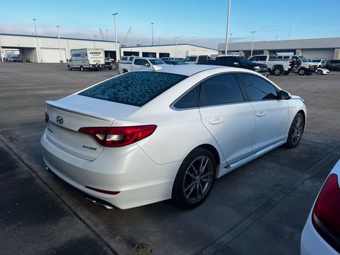 Used 2017 Hyundai Sonata Sport 2.0T image 4
