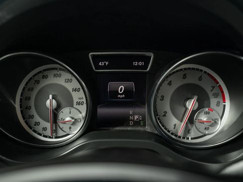 Used 2015 Mercedes-Benz CLA 250 image 19