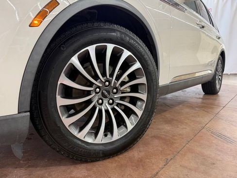 Used 2020 Lincoln Aviator Reserve RWD image 22