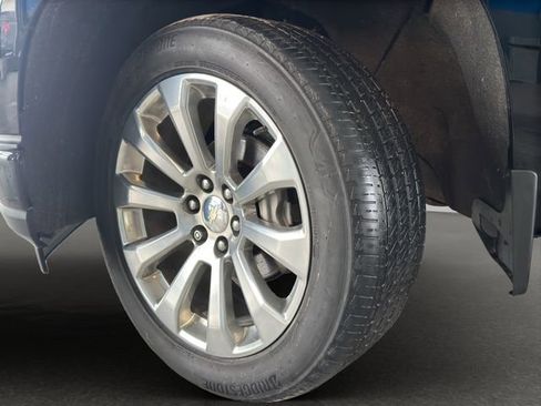 Used 2020 Chevrolet Silverado 1500 High Country w/ Technology Package image 22