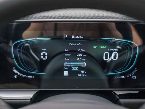 Certified 2025 Kia Niro EX FWD image 23