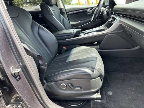 Used 2022 Genesis GV80 2.5T image 26