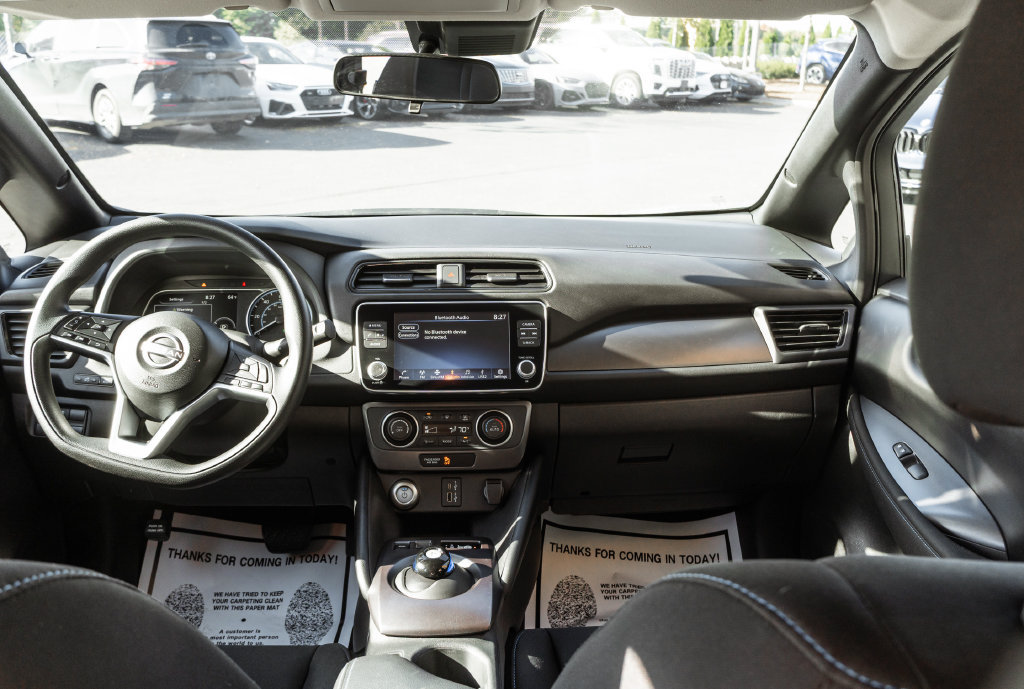 Used 2025 Nissan Leaf S FWD image 7