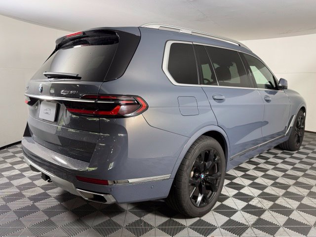 Used 2024 BMW X7 xDrive40i w/ Executive Package AWD/4WD image 7