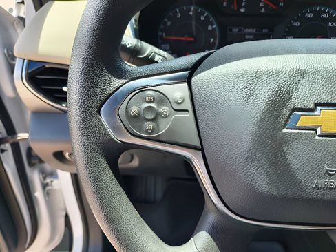 Used 2022 Chevrolet Traverse LS AWD/4WD image 14
