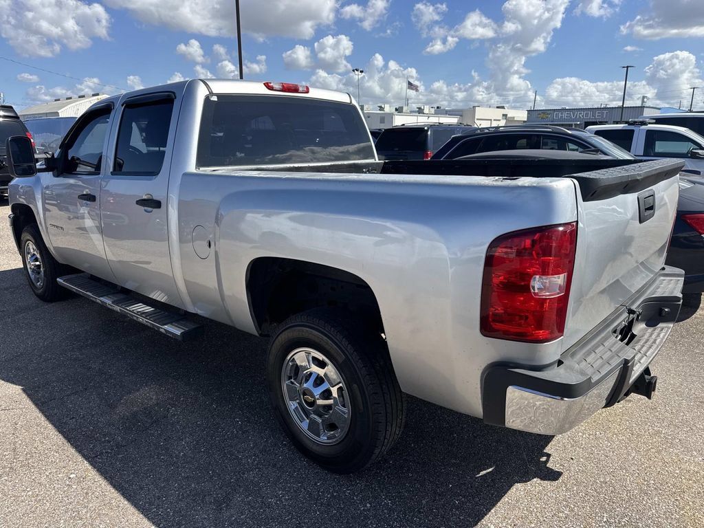 Used 2012 Chevrolet Silverado 2500 W/T AWD/4WD image 10