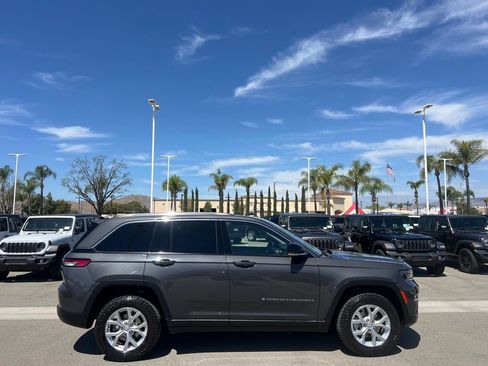 Certified 2023 Jeep Grand Cherokee Limited RWD image 9