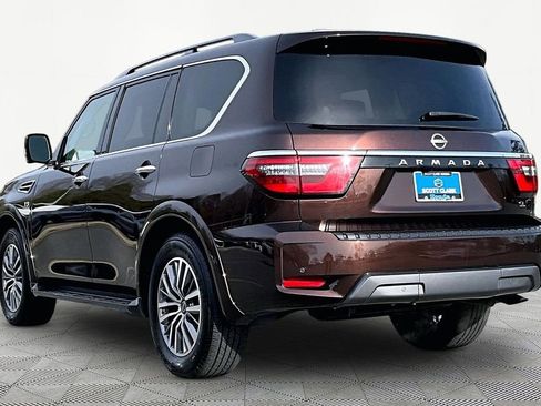 Used 2022 Nissan Armada SL w/ Captain's Chairs Package image 5