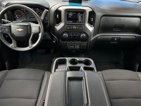 Used 2024 Chevrolet Silverado 1500 Custom image 16