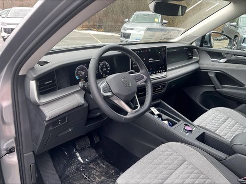 New 2026 Volkswagen Tiguan S image 9