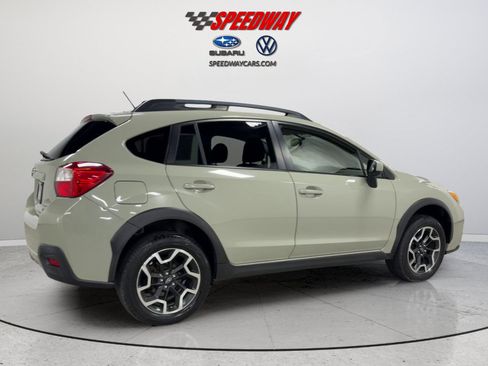 Used 2017 Subaru Crosstrek 2.0i Premium AWD/4WD image 5