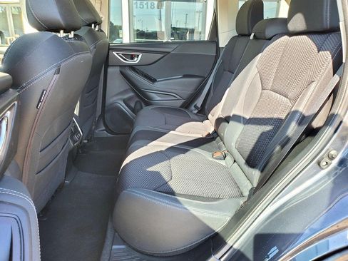 Used 2022 Subaru Forester Premium AWD/4WD image 16