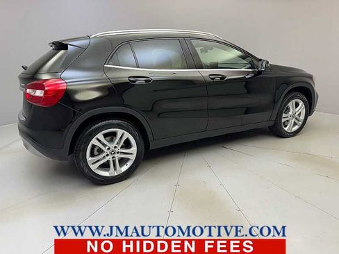 Used 2018 Mercedes-Benz GLA 250 4MATIC image 5