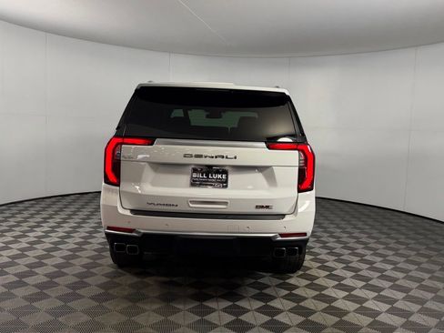 Used 2025 GMC Yukon Denali image 9
