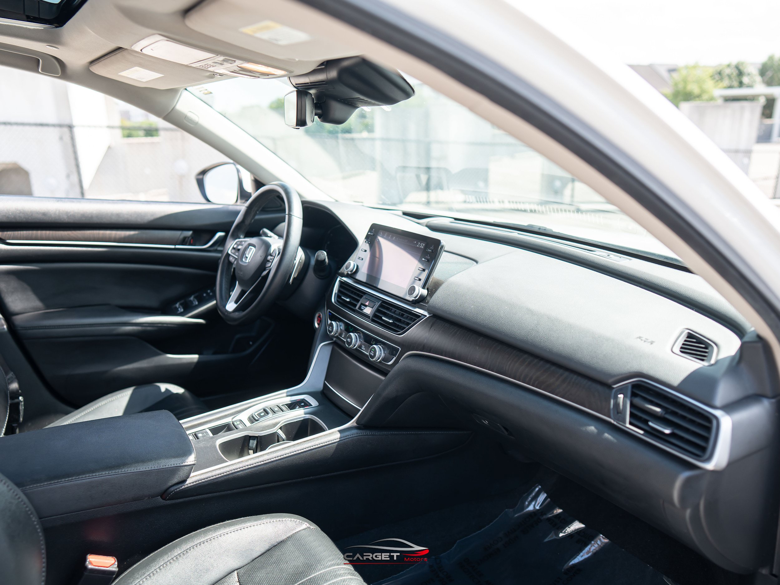 Used 2021 Honda Accord Touring image 10