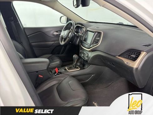 Used 2015 Jeep Cherokee Limited AWD/4WD image 13