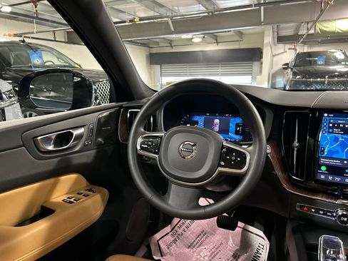 Certified 2024 Volvo XC60 T8 Ultimate w/ Climate Package AWD/4WD image 26