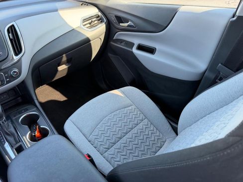 Used 2022 Chevrolet Equinox LT image 17
