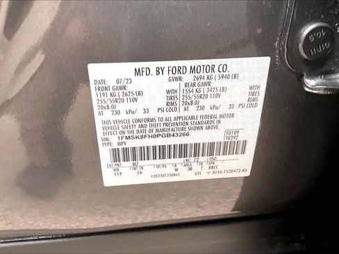 Used 2023 Ford Explorer Limited w/ Equipment Group 301A image 35