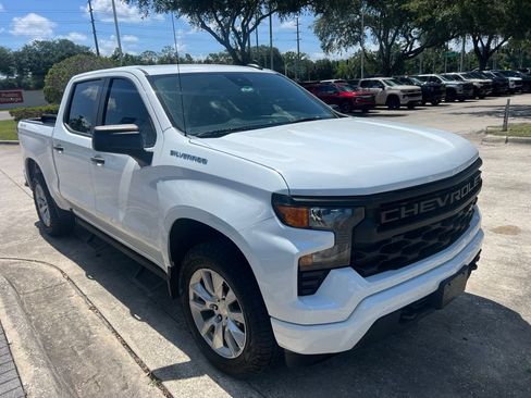 Used 2022 Chevrolet Silverado 1500 Custom AWD/4WD image 2