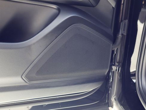 Certified 2023 Porsche Cayenne Platinum Edition image 13