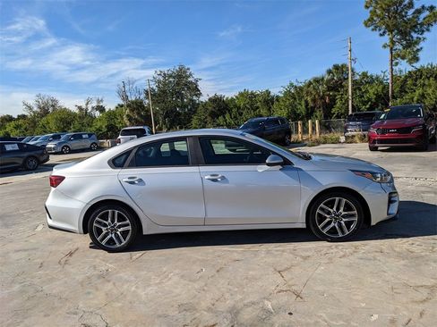 Used 2019 Kia Forte S image 10