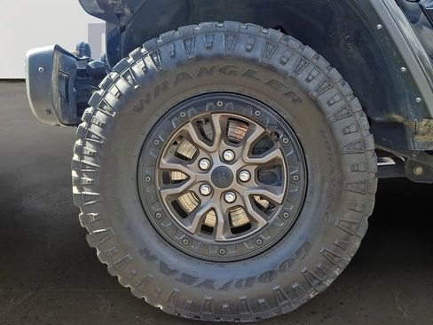 Used 2021 Jeep Wrangler Unlimited Rubicon w/ Trailer Tow Package image 9