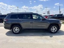 Used 2023 Jeep Grand Cherokee L Limited RWD image 2