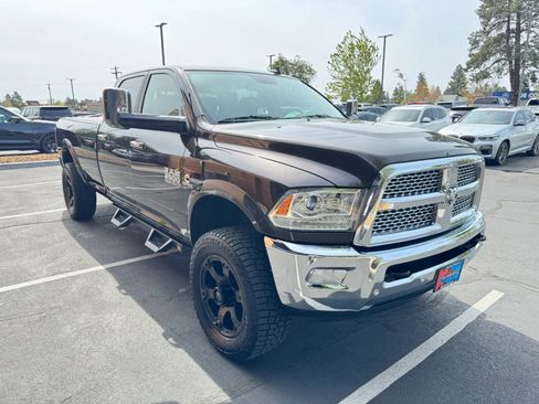 Used 2017 RAM 3500 Laramie AWD/4WD image 7