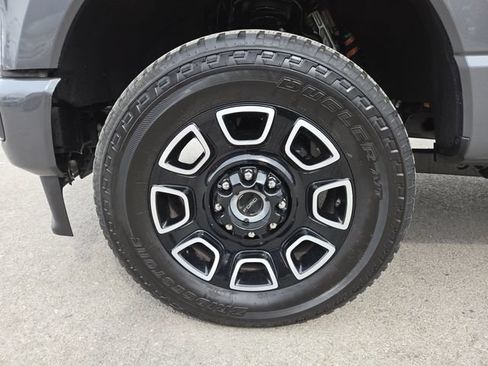 Used 2026 Ford F350 Platinum AWD/4WD image 7