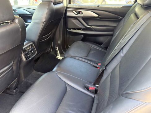 Used 2018 MAZDA CX-9 Touring w/ Touring Premium Package FWD image 26