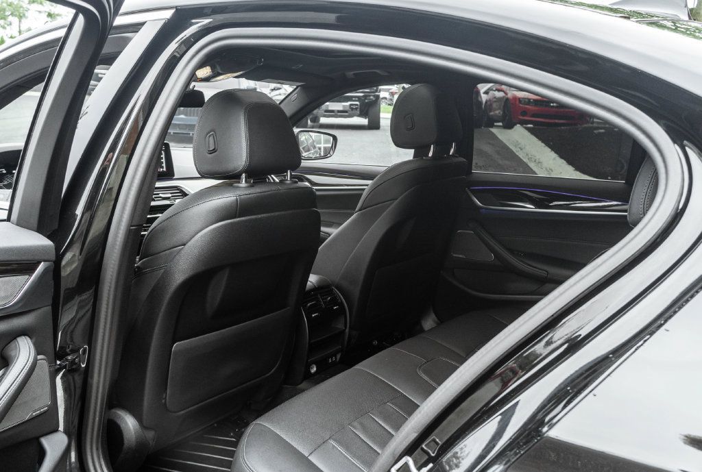 Used 2023 BMW 530e RWD image 27