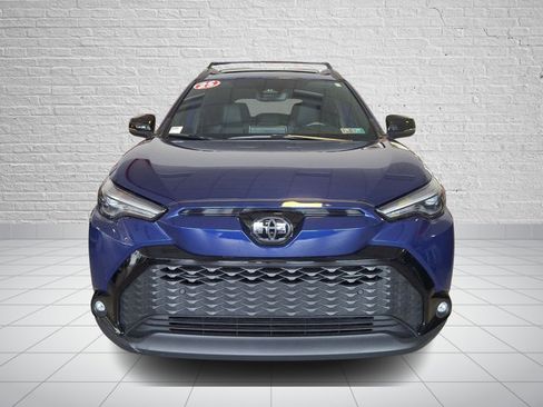 Used 2025 Toyota Corolla Cross AWD Hybrid w/ Convenience Package image 2