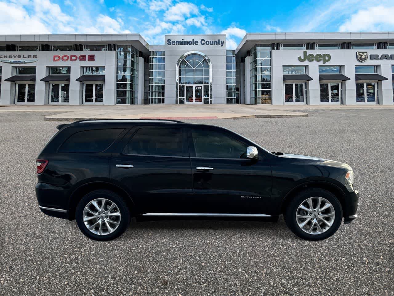 Used 2020 Dodge Durango Citadel w/ Technology Group RWD image 8