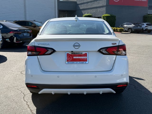 Used 2024 Nissan Versa SR FWD image 6