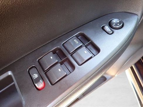 Used 2014 Chevrolet Impala LT w/ LT Sunroof Package FWD image 12