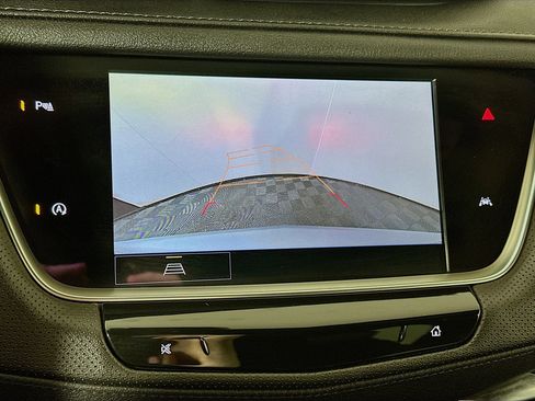 Used 2024 Cadillac XT6 Luxury AWD/4WD image 13