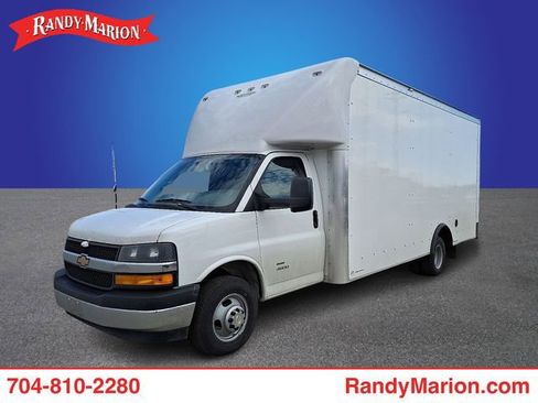 New 2025 Chevrolet Express 4500 Extended w/ Power Convenience Package RWD image 1