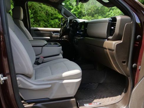 Used 2024 Chevrolet Silverado 2500 LT w/ Safety Package AWD/4WD image 37