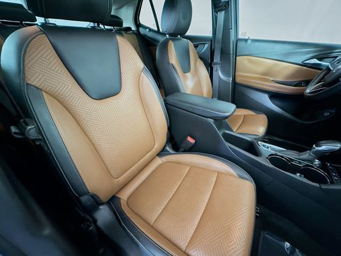 Certified 2020 Buick Encore GX Essence w/ Experience Buick Package image 27