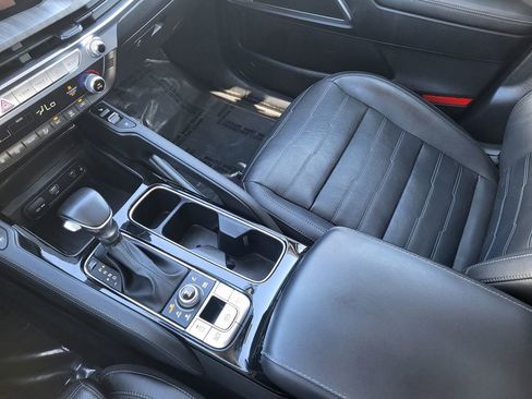 Used 2023 Kia Telluride SX Prestige image 16